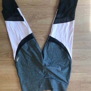 Victoria Secret Pink Ultimate Leggings